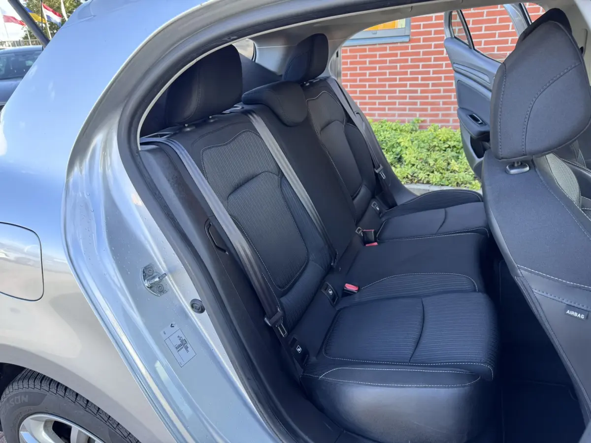 1.5 Blue dCi Limited, Euro 6, Marge, Apple Carplay