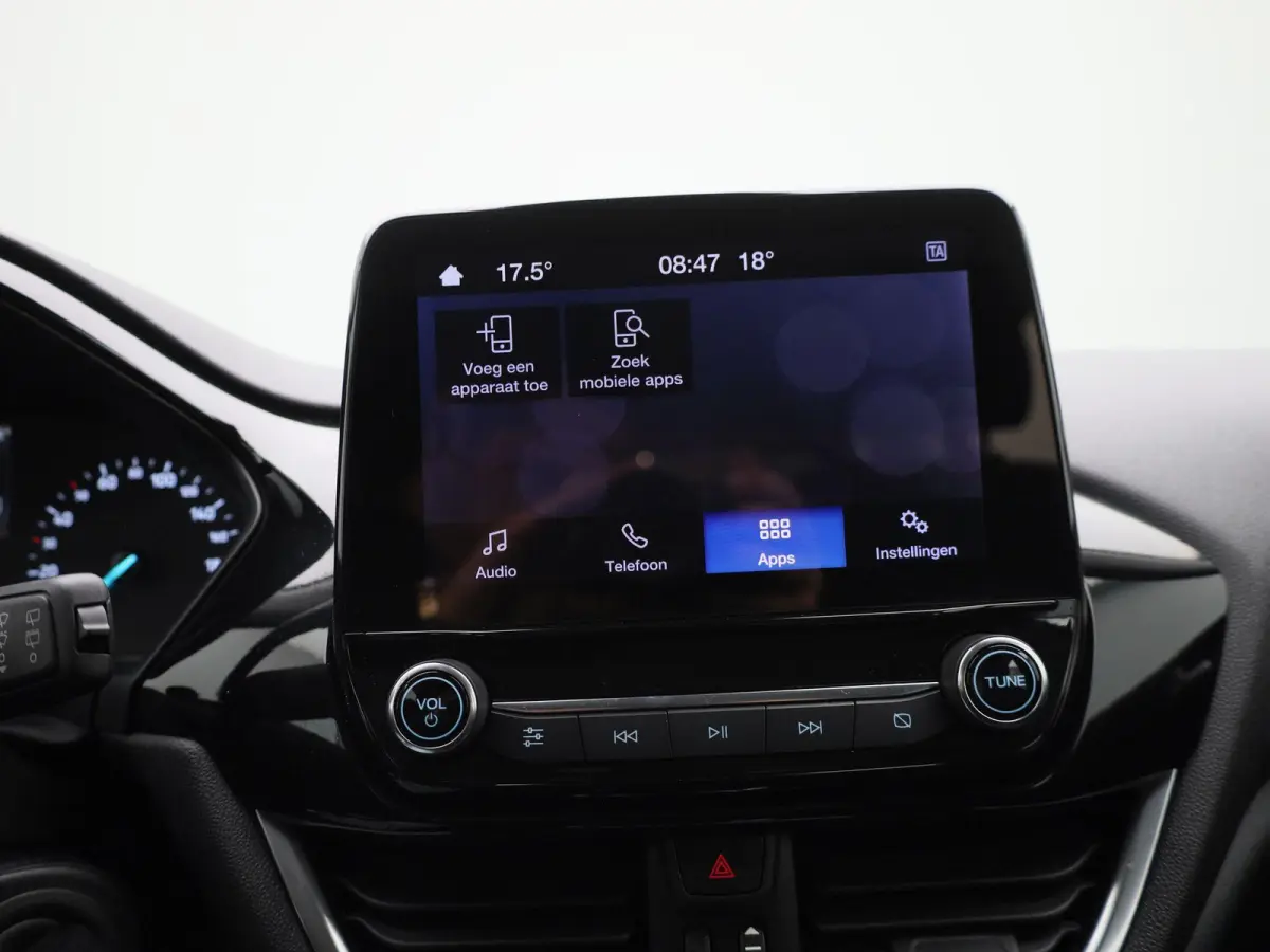 1.0 EcoBoost Hybrid Titanium | PDC Achter | Cruise Control | Elektrische Ramen |