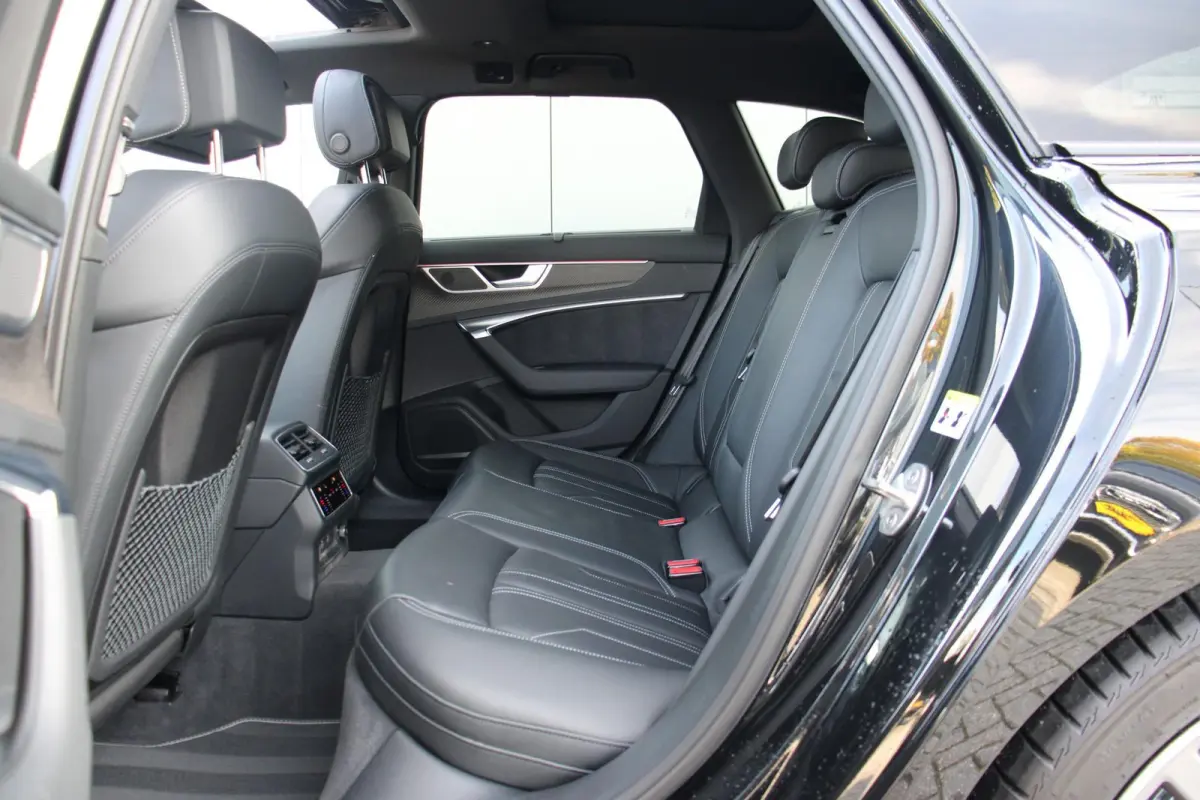 55 TFSIe 367pk quattro Pro Line S Competition | Elektr. Verstlb. Stoelen + Geheugen | Nachtzichtassistent | Adaptieve Cruise Control | Dodehoek Sensor