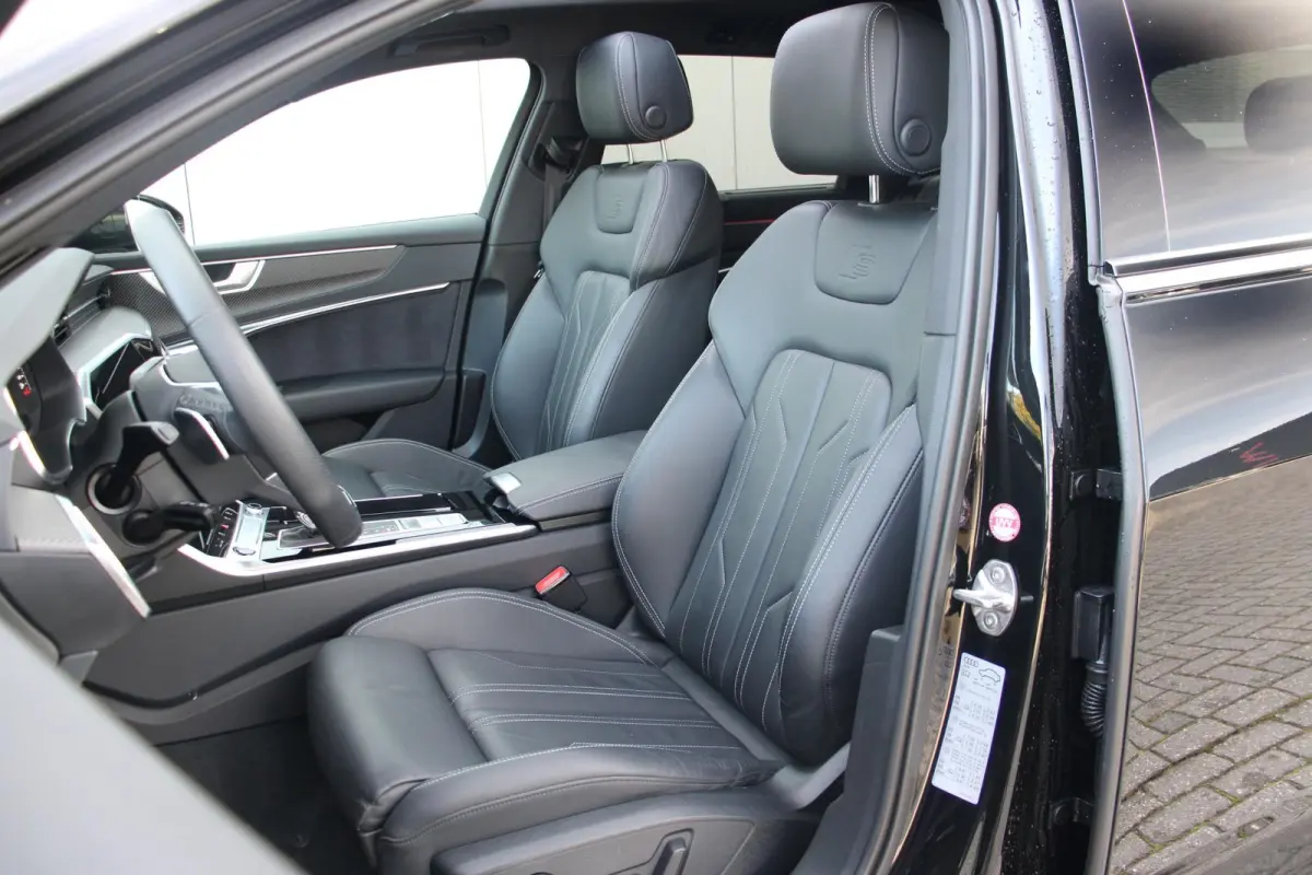 55 TFSIe 367pk quattro Pro Line S Competition | Elektr. Verstlb. Stoelen + Geheugen | Nachtzichtassistent | Adaptieve Cruise Control | Dodehoek Sensor