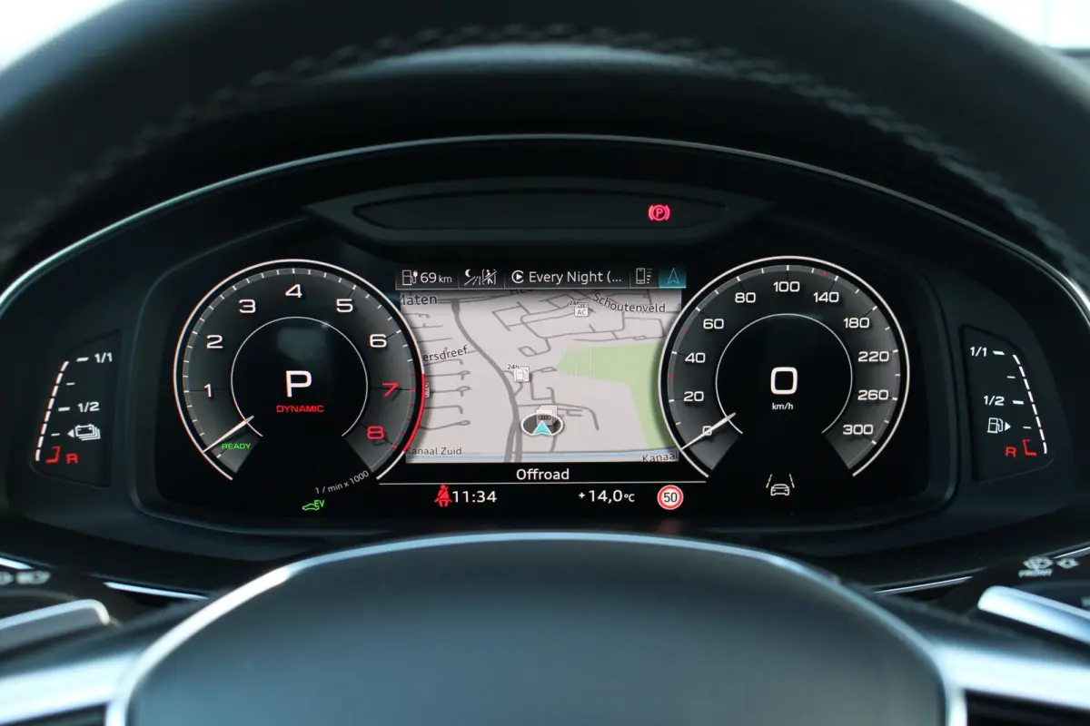 55 TFSIe 367pk quattro Pro Line S Competition | Elektr. Verstlb. Stoelen + Geheugen | Nachtzichtassistent | Adaptieve Cruise Control | Dodehoek Sensor