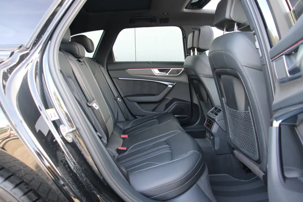 55 TFSIe 367pk quattro Pro Line S Competition | Elektr. Verstlb. Stoelen + Geheugen | Nachtzichtassistent | Adaptieve Cruise Control | Dodehoek Sensor