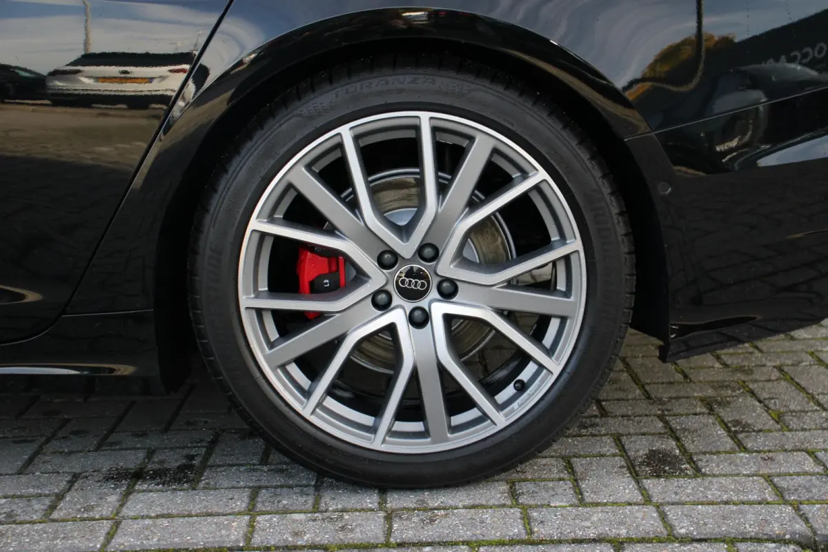 55 TFSIe 367pk quattro Pro Line S Competition | Elektr. Verstlb. Stoelen + Geheugen | Nachtzichtassistent | Adaptieve Cruise Control | Dodehoek Sensor