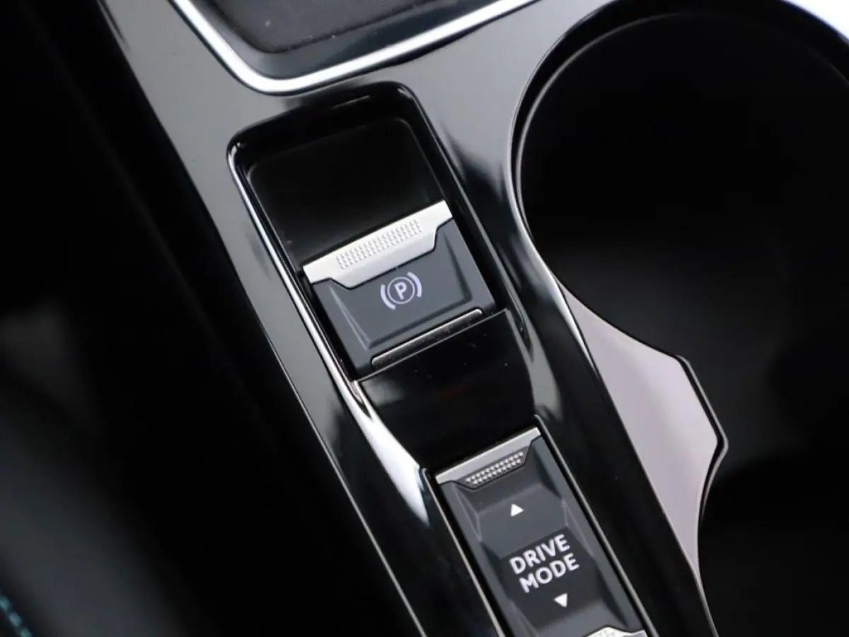 1.2T 130Pk Allure H.Leder/Nav/Camera/Ecc/CarPlay /Dab