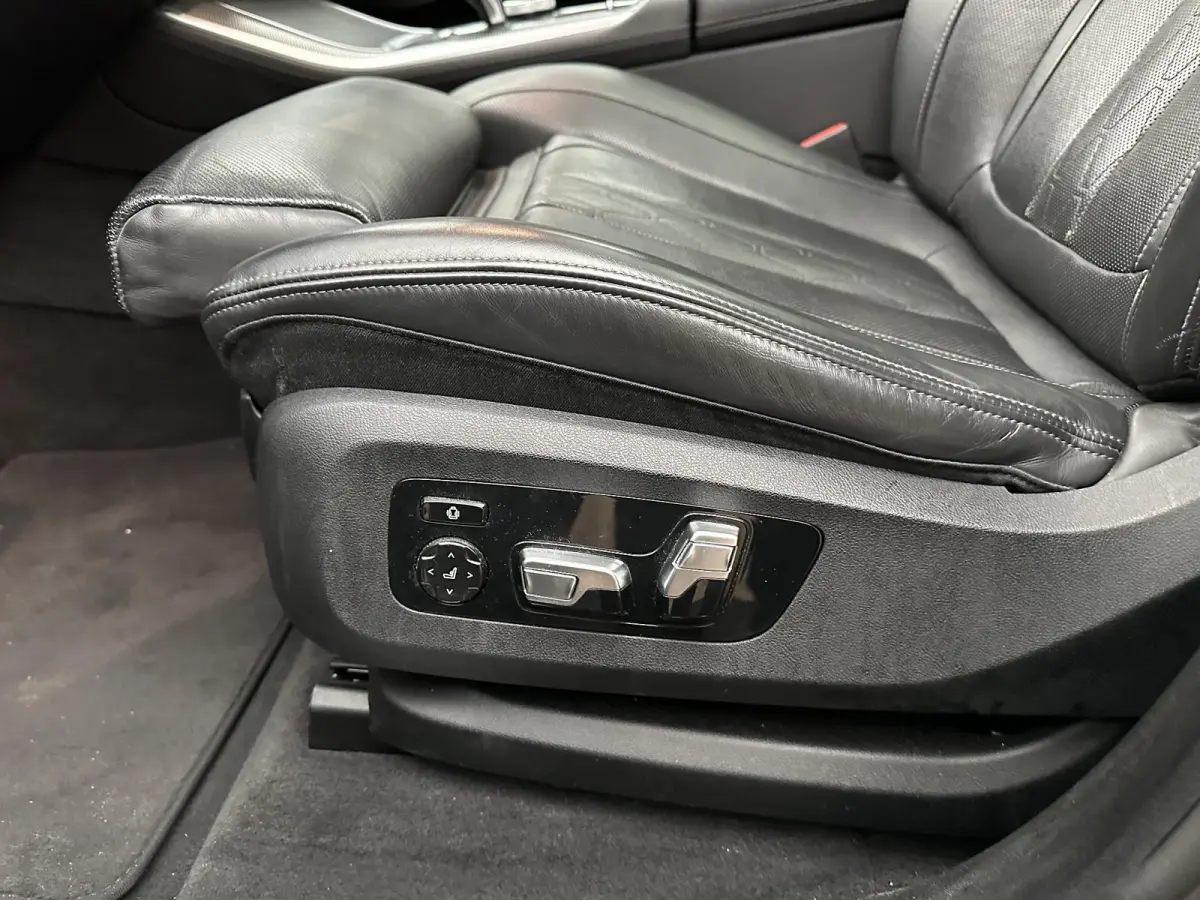 xDrive45e High Executive Pano| Head up| Harman Kardon