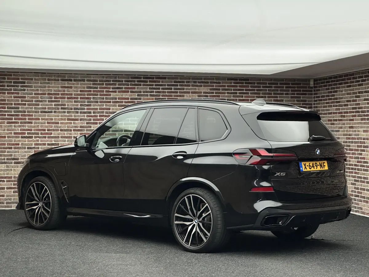 xDrive45e High Executive Pano| Head up| Harman Kardon