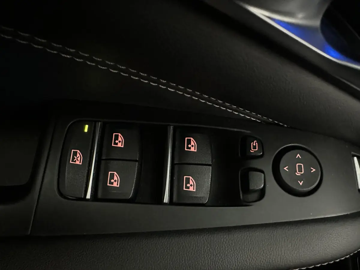 xDrive45e High Executive Pano| Head up| Harman Kardon