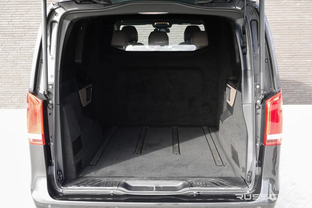 300d 237Pk 9G-Tronic | Lang | Dubbele Cabine | Avantgarde Edition | AMG-Line | Night Pakket | Airmatic | 2x Schuifdeur | 19''