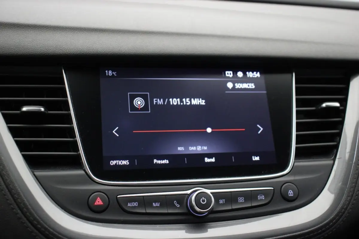 1.2 Turbo Innovation Automaat - Carplay, Camera, Cruise, Clima