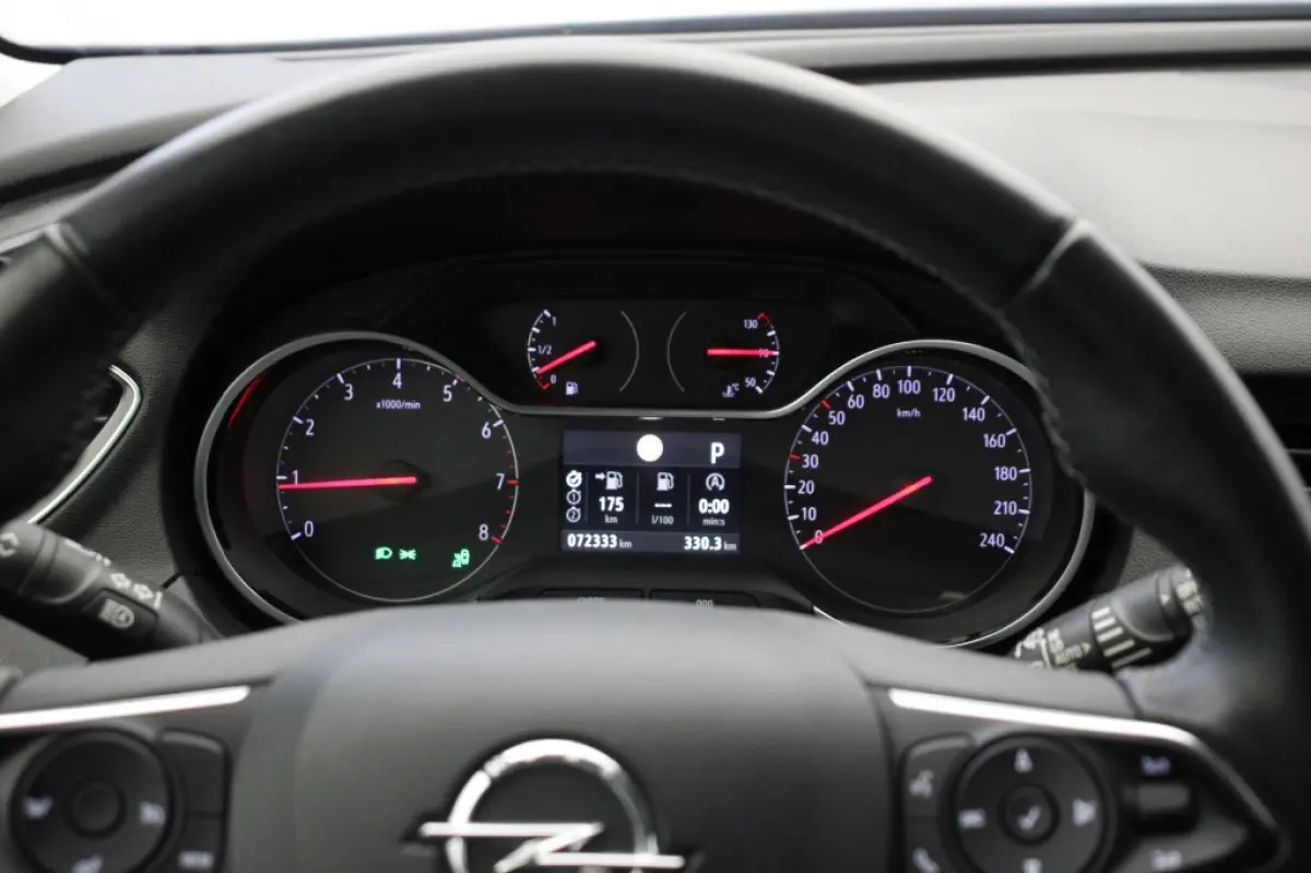 1.2 Turbo Innovation Automaat - Carplay, Camera, Cruise, Clima
