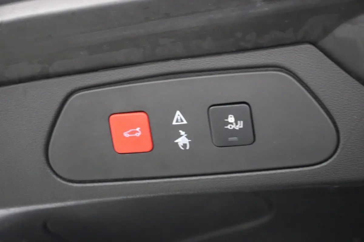 1.2 Turbo Innovation Automaat - Carplay, Camera, Cruise, Clima