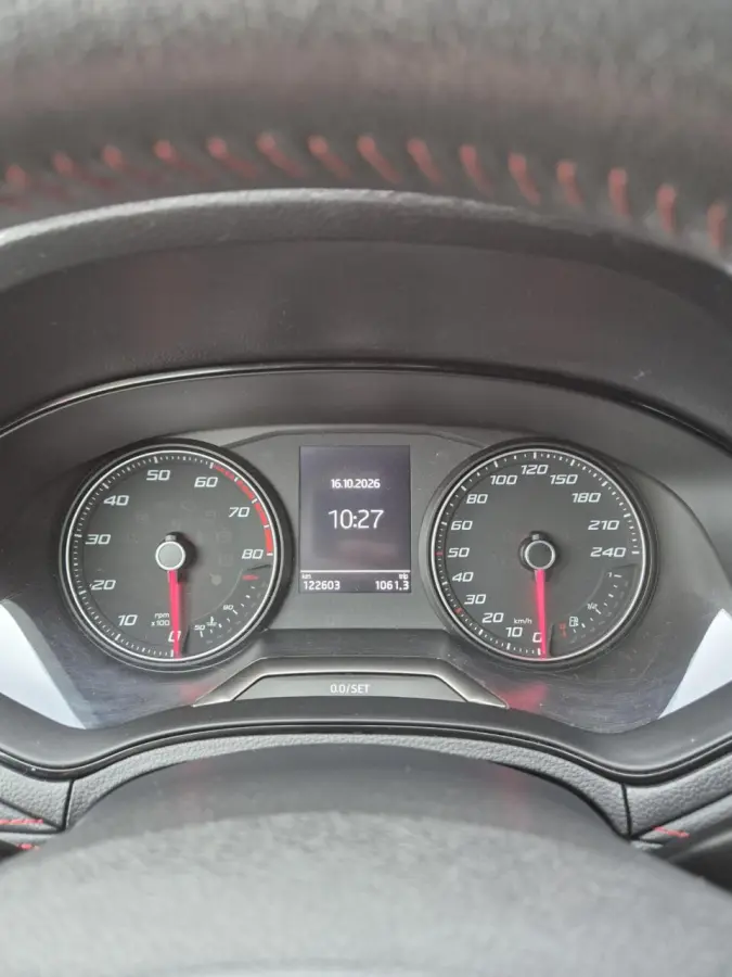 1.0 TSI FR Business Intense|Trekhaak|Camera|Navi|DAB|
