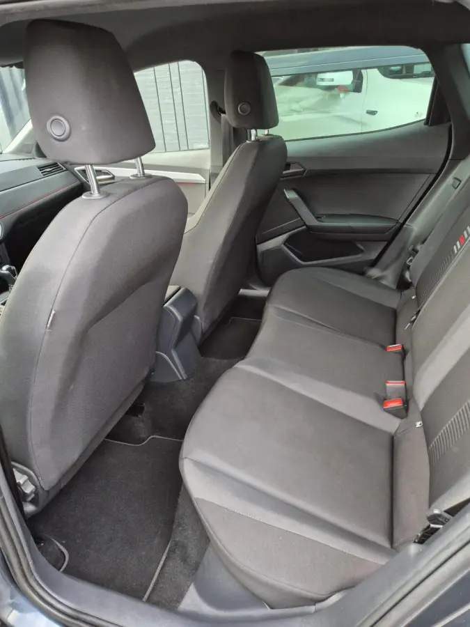 1.0 TSI FR Business Intense|Trekhaak|Camera|Navi|DAB|
