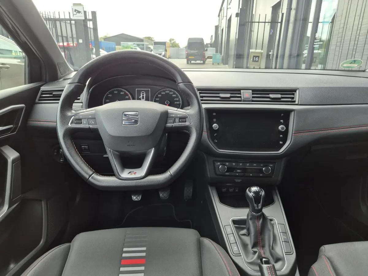 1.0 TSI FR Business Intense|Trekhaak|Camera|Navi|DAB|