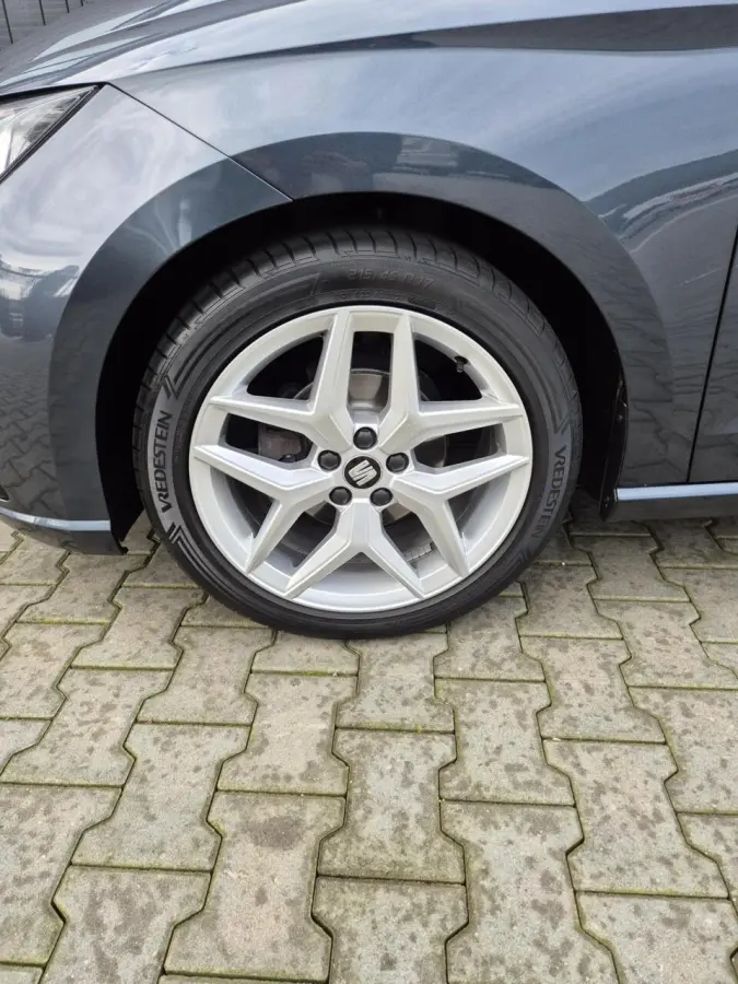 1.0 TSI FR Business Intense|Trekhaak|Camera|Navi|DAB|