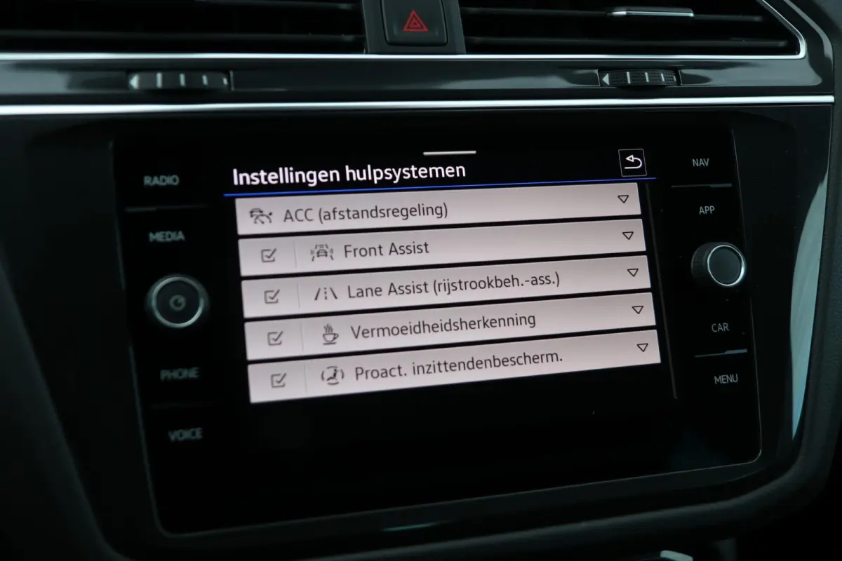 1.4 TSI eHybrid 245pk | SoH 97% | Apple Carplay/Android Auto | Trekhaak Wegklapbaar | Stoelverwarming | Allseason Banden