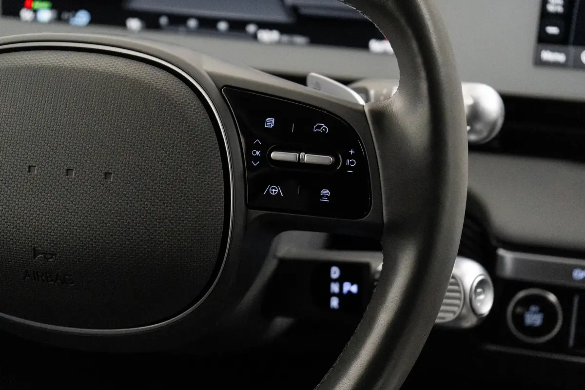 Connect 77.4 kWh 217pk | Warmtepomp | Batterijverwarming | Elektrische stoelen | Camera | Carplay | Adaptive cruise controle | Dodehoek detectie | Elektrische achterklep | Stoelverwarming