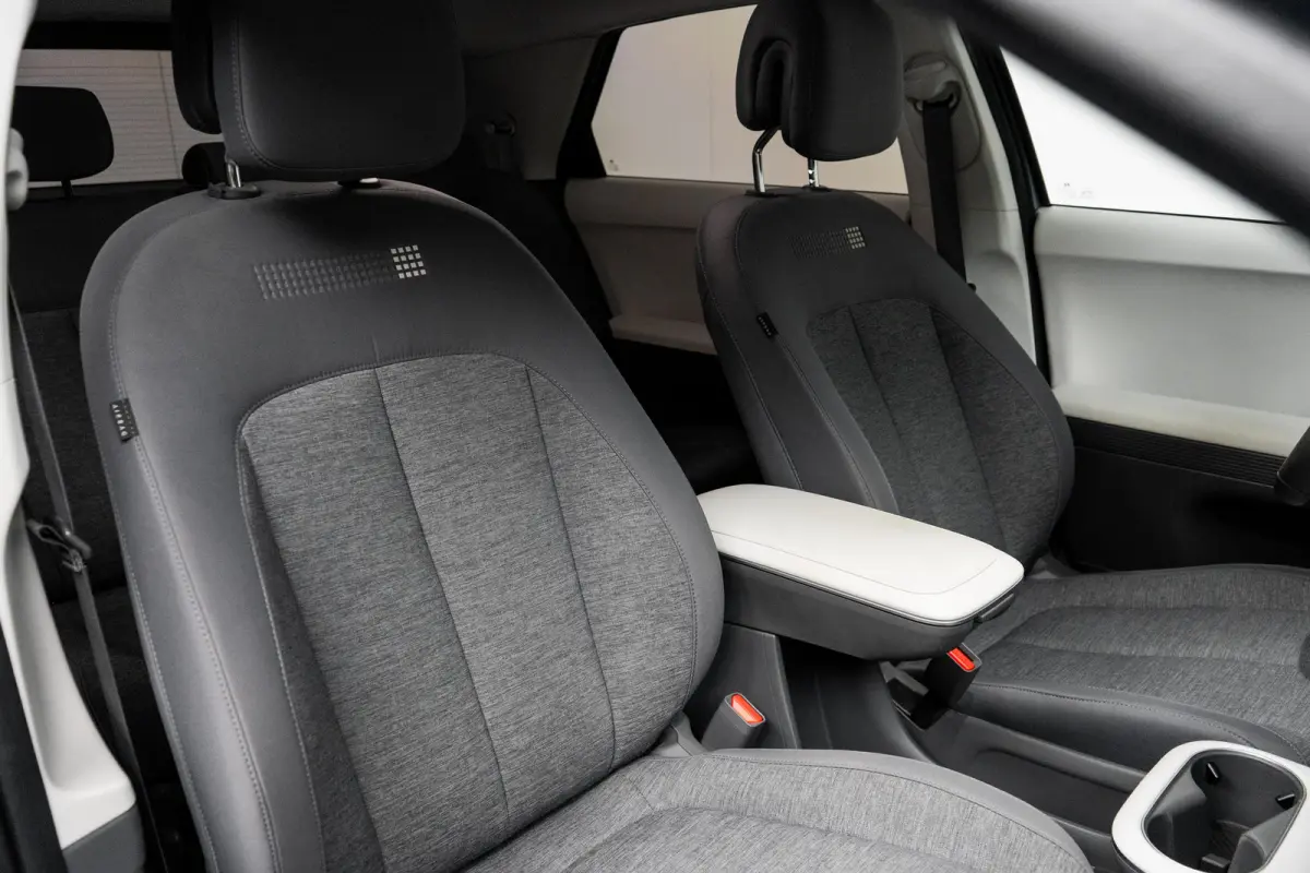 Connect 77.4 kWh 217pk | Warmtepomp | Batterijverwarming | Elektrische stoelen | Camera | Carplay | Adaptive cruise controle | Dodehoek detectie | Elektrische achterklep | Stoelverwarming