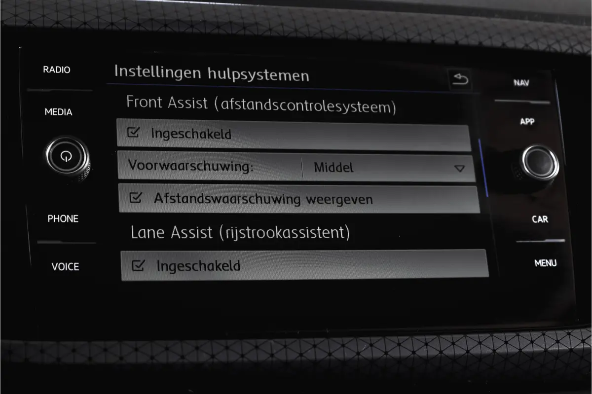 1.0 TSI 116 PK Style | Trekhaak | Dig. Cockpit | Adapt. Cruise | Stoelverw. | PDC | NAV | ECC | LM 17" |