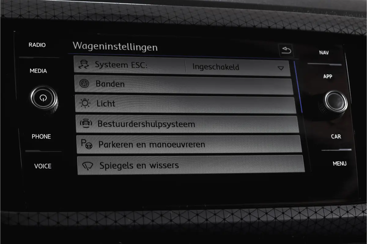 1.0 TSI 116 PK Style | Trekhaak | Dig. Cockpit | Adapt. Cruise | Stoelverw. | PDC | NAV | ECC | LM 17" |