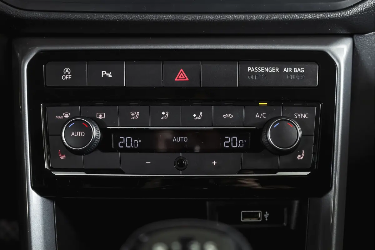 1.0 TSI 116 PK Style | Trekhaak | Dig. Cockpit | Adapt. Cruise | Stoelverw. | PDC | NAV | ECC | LM 17" |