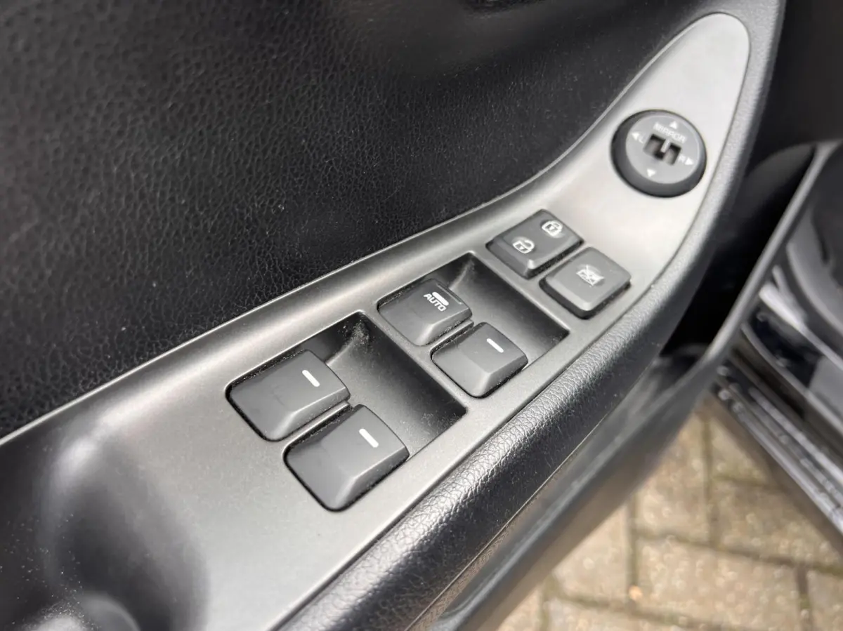 1.0 CVVT DynamicLine Airco Cruise Stoelverw. NAP
