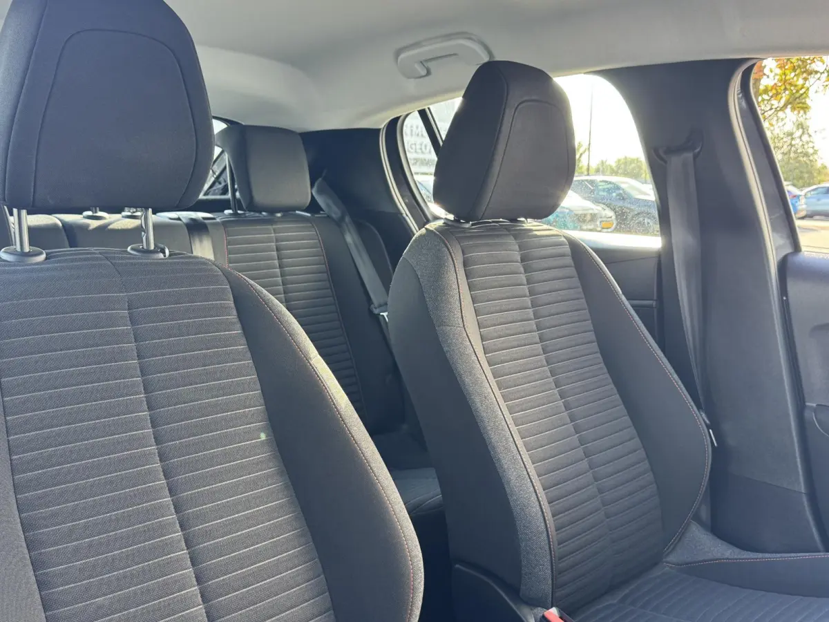 1.2 PureTech Active Pack | Automaat | Cruise Control | Parkeerhulp | Apple Carplay/Android Auto