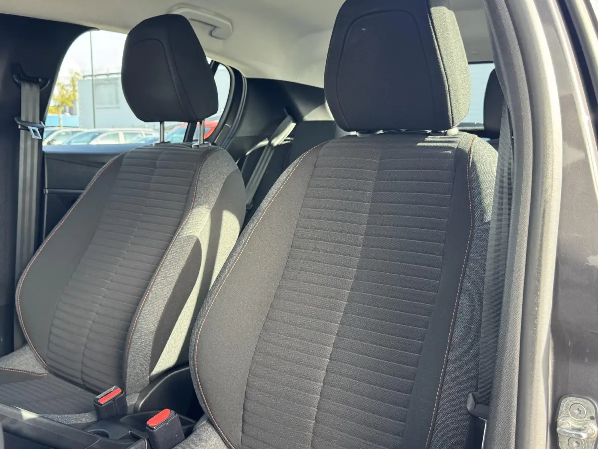 1.2 PureTech Active Pack | Automaat | Cruise Control | Parkeerhulp | Apple Carplay/Android Auto