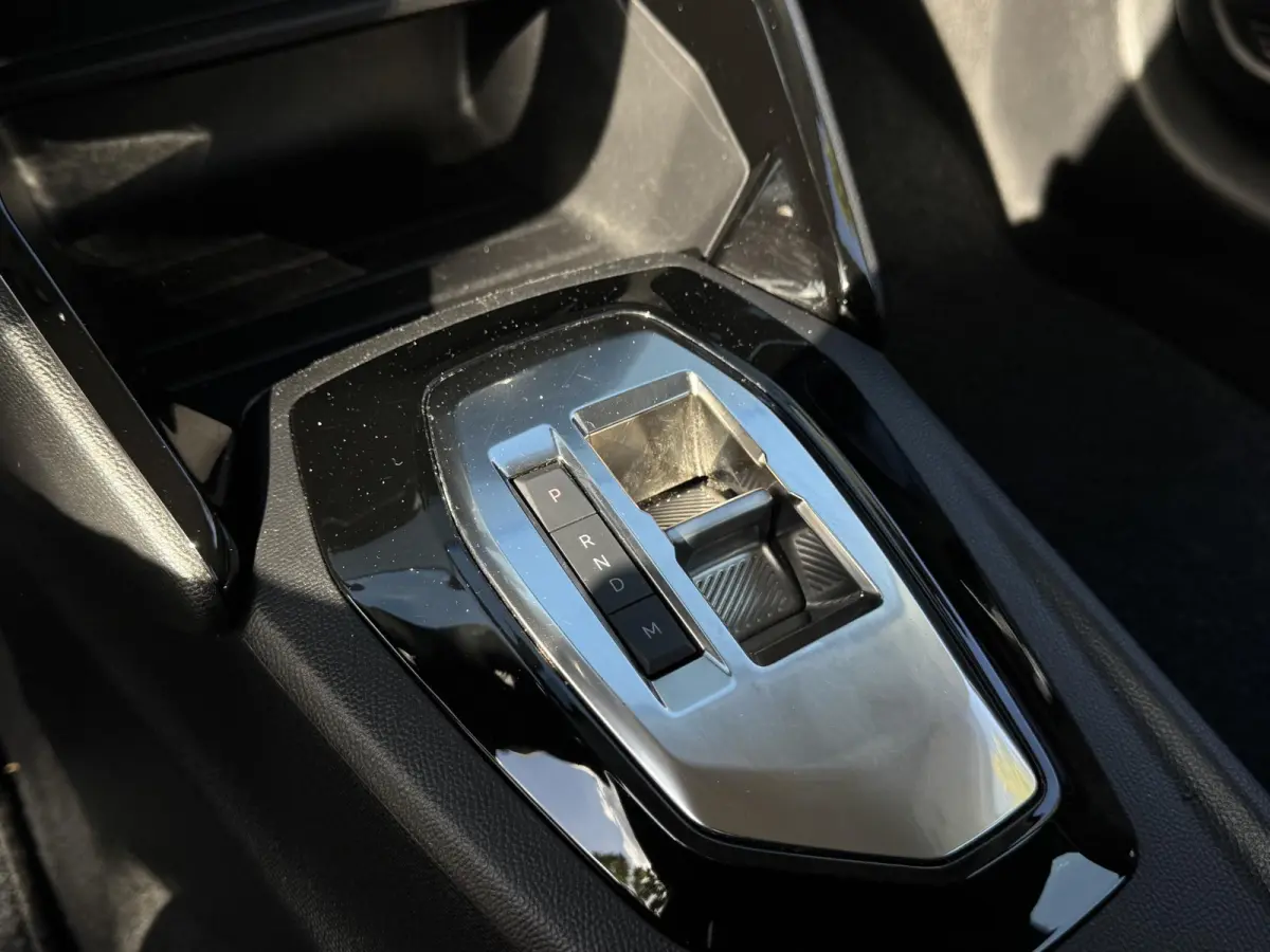 1.2 PureTech Active Pack | Automaat | Cruise Control | Parkeerhulp | Apple Carplay/Android Auto