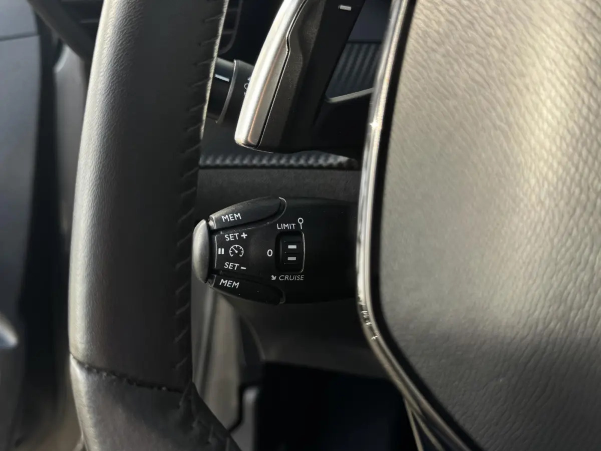 1.2 PureTech Active Pack | Automaat | Cruise Control | Parkeerhulp | Apple Carplay/Android Auto