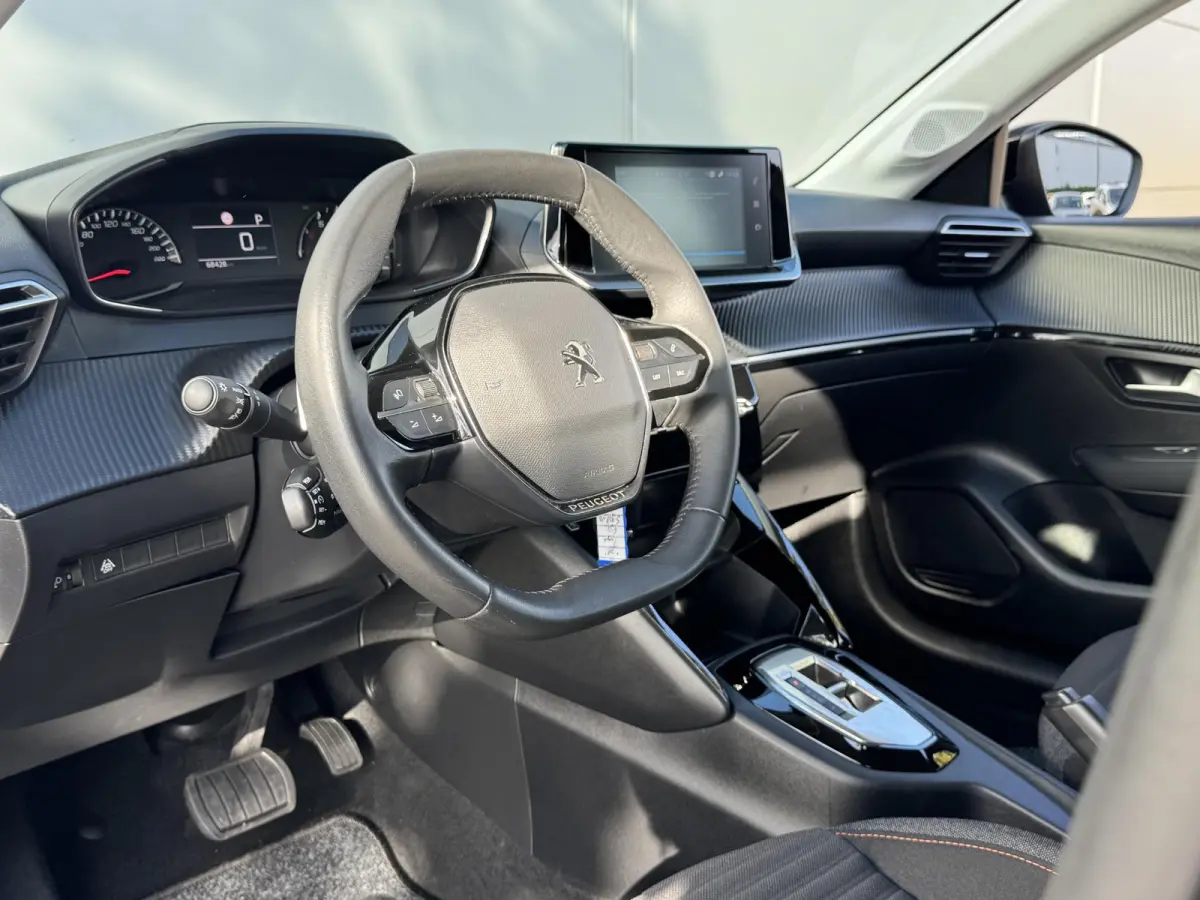 1.2 PureTech Active Pack | Automaat | Cruise Control | Parkeerhulp | Apple Carplay/Android Auto
