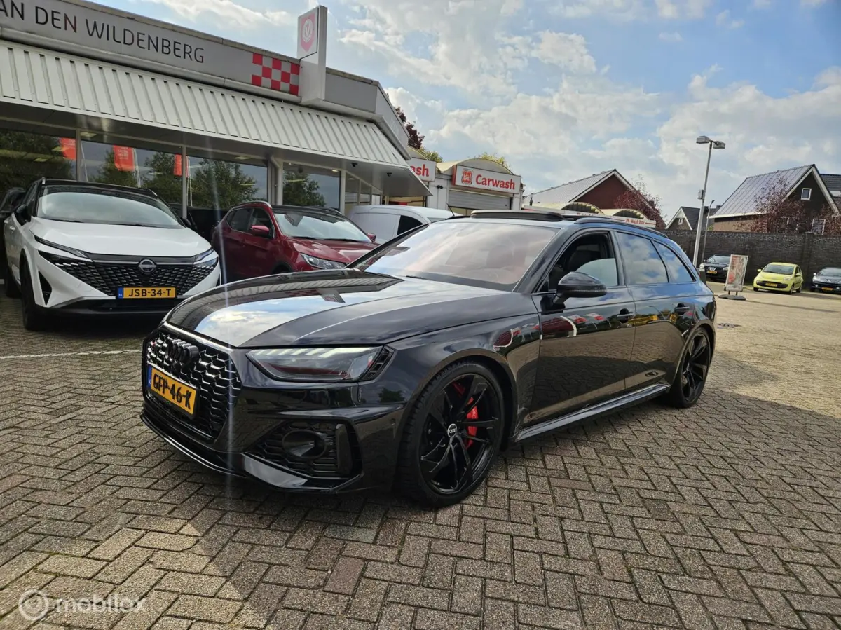 2.9 TFSI RS 4 quattro