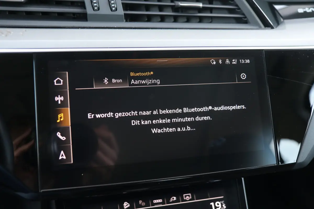 55 408pk quattro edition 95 kWh | Panoramadak | Trekhaak | Achteruitrijcamera | Stoelverwarming