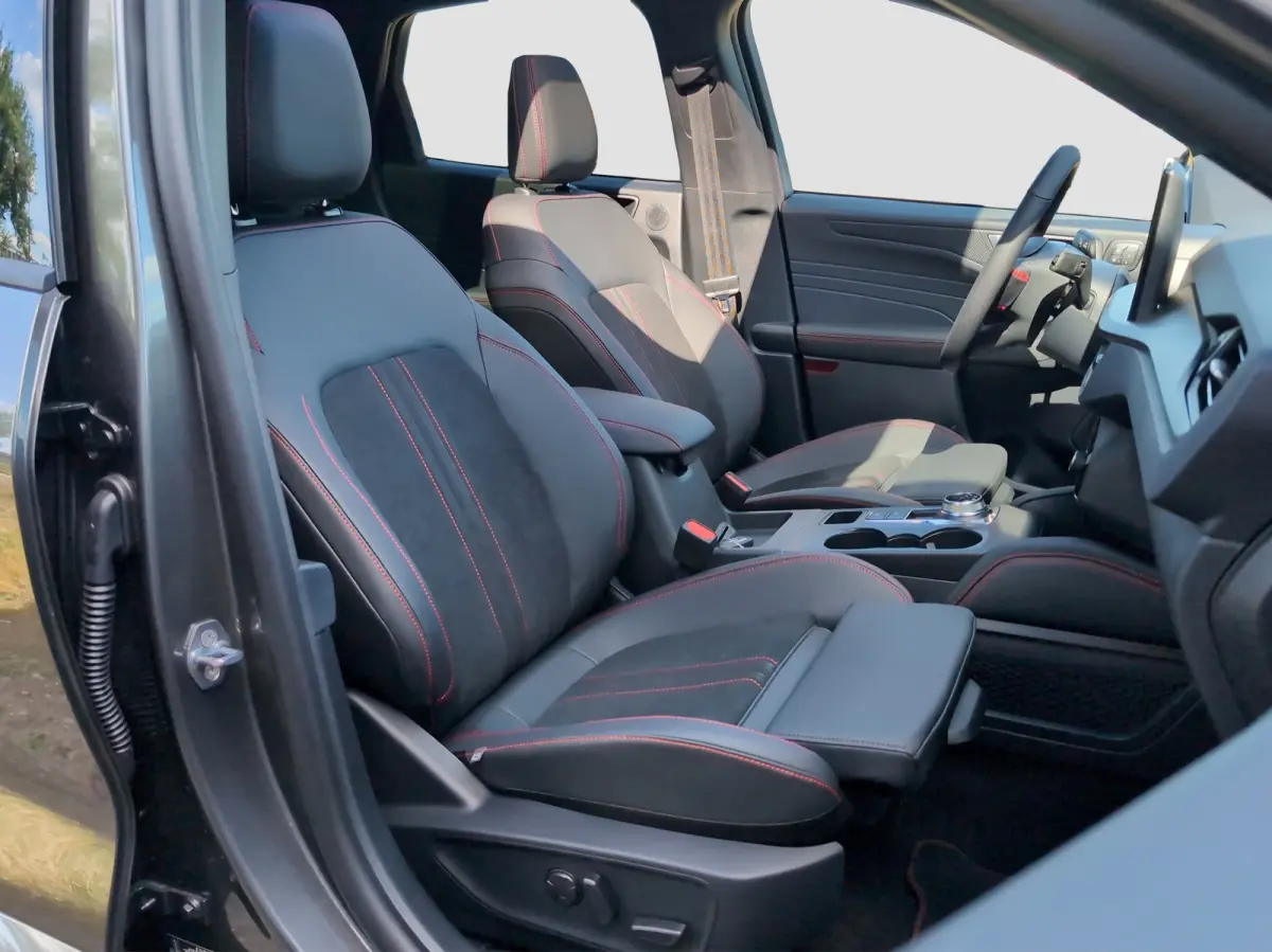2.5 PHEV ST-Line X | 20"LM-Velgen | Adaptieve Matrix LED | Trekhaak | Panoramadak | 12-weg AGR stoelen