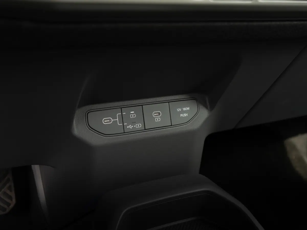 GT-Line 81.4 kWh | Schuif-/kanteldak | Harman/kardon | Navigatie | Stoel en stuur verwarming |