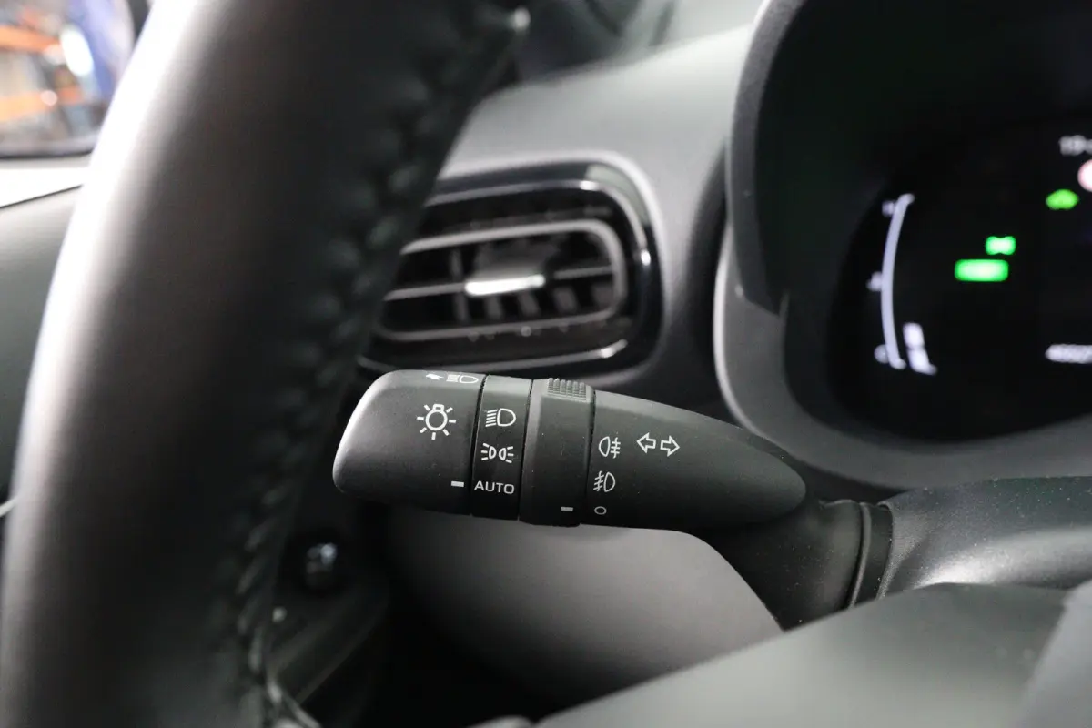 1.5 Hybrid 115 Dynamic | 1e Eigenaar! | LED | Stoel/Stuurverwarming | Clima | Camera | Cruise Adaptive | Parkeersensoren V+A | BLIS | Lichtmetalen Velgen