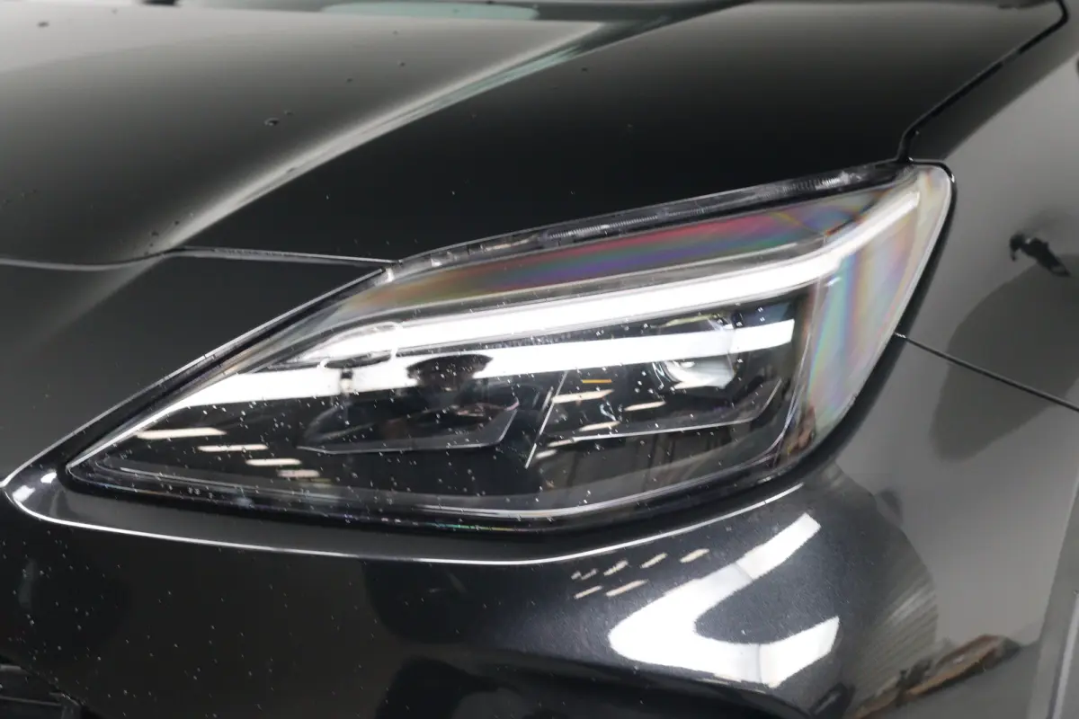 1.5 Hybrid 115 Dynamic | 1e Eigenaar! | LED | Stoel/Stuurverwarming | Clima | Camera | Cruise Adaptive | Parkeersensoren V+A | BLIS | Lichtmetalen Velgen