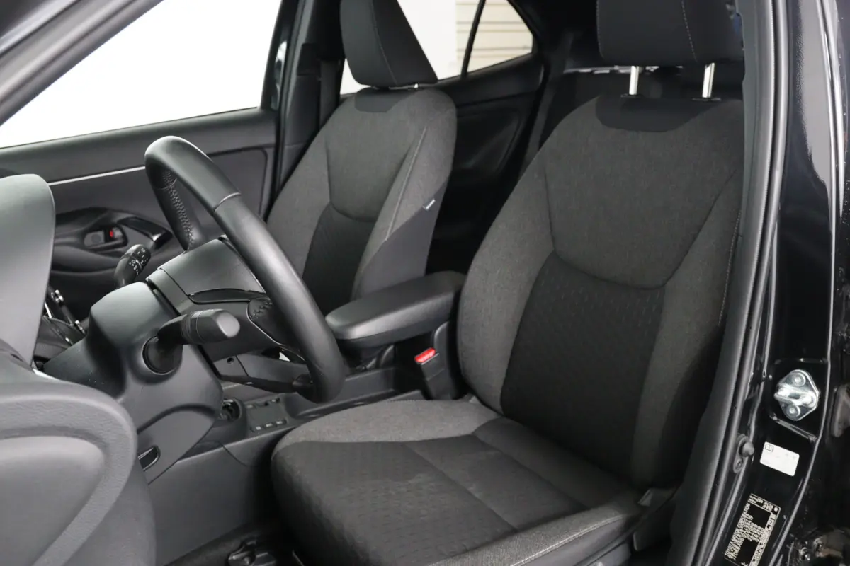 1.5 Hybrid 115 Dynamic | 1e Eigenaar! | LED | Stoel/Stuurverwarming | Clima | Camera | Cruise Adaptive | Parkeersensoren V+A | BLIS | Lichtmetalen Velgen