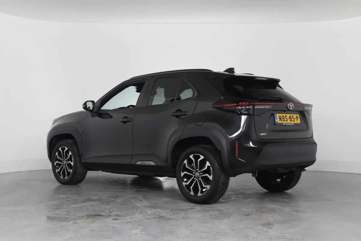1.5 Hybrid 115 Dynamic | 1e Eigenaar! | LED | Stoel/Stuurverwarming | Clima | Camera | Cruise Adaptive | Parkeersensoren V+A | BLIS | Lichtmetalen Velgen