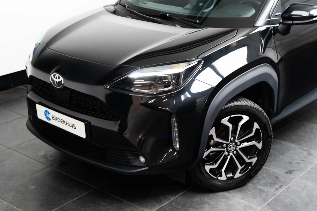 1.5 Hybrid 115 Dynamic | 1e Eigenaar! | LED | Stoel/Stuurverwarming | Clima | Camera | Cruise Adaptive | Parkeersensoren V+A | BLIS | Lichtmetalen Velgen