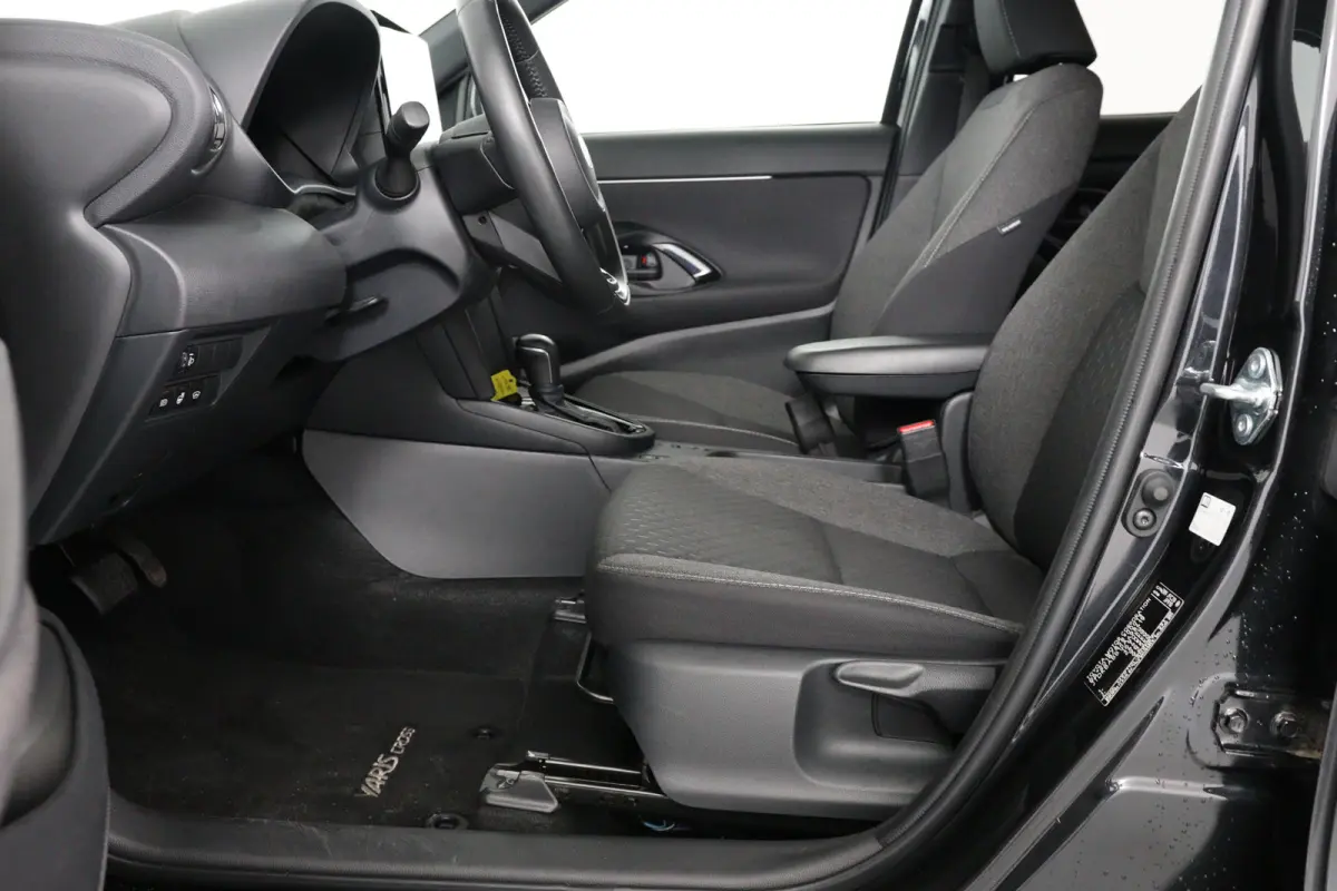 1.5 Hybrid 115 Dynamic | 1e Eigenaar! | LED | Stoel/Stuurverwarming | Clima | Camera | Cruise Adaptive | Parkeersensoren V+A | BLIS | Lichtmetalen Velgen
