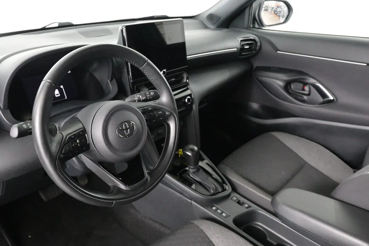 1.5 Hybrid 115 Dynamic | 1e Eigenaar! | LED | Stoel/Stuurverwarming | Clima | Camera | Cruise Adaptive | Parkeersensoren V+A | BLIS | Lichtmetalen Velgen