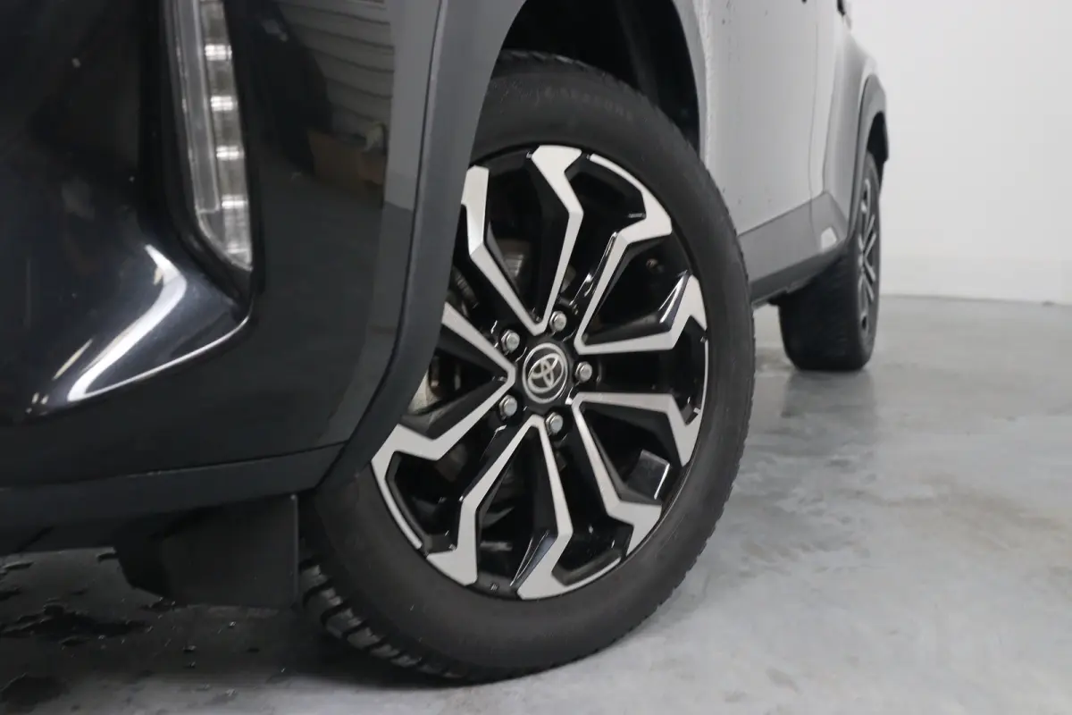 1.5 Hybrid 115 Dynamic | 1e Eigenaar! | LED | Stoel/Stuurverwarming | Clima | Camera | Cruise Adaptive | Parkeersensoren V+A | BLIS | Lichtmetalen Velgen