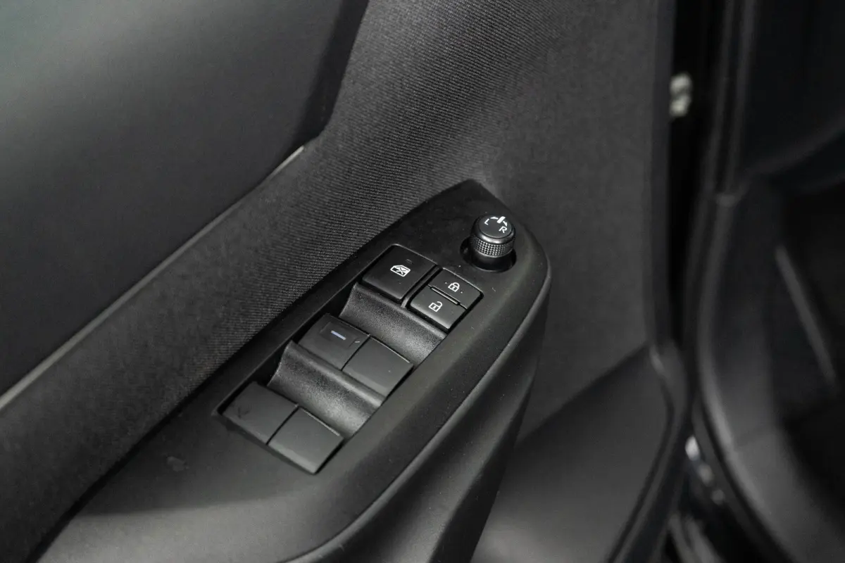 1.5 Hybrid 115 Dynamic | 1e Eigenaar! | LED | Stoel/Stuurverwarming | Clima | Camera | Cruise Adaptive | Parkeersensoren V+A | BLIS | Lichtmetalen Velgen