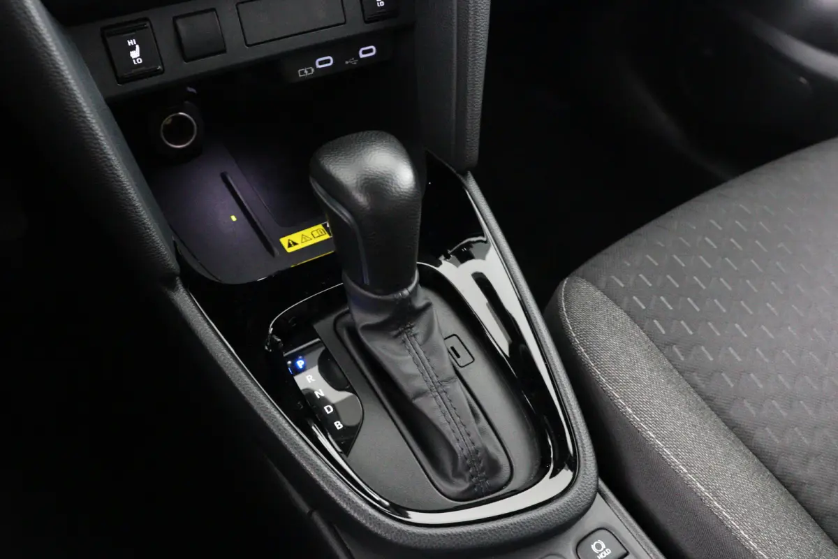 1.5 Hybrid 115 Dynamic | 1e Eigenaar! | LED | Stoel/Stuurverwarming | Clima | Camera | Cruise Adaptive | Parkeersensoren V+A | BLIS | Lichtmetalen Velgen
