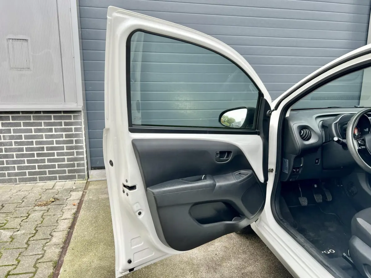 1.0 VVT-i X-JOY NAP 100% Dealer Onderhouden NL