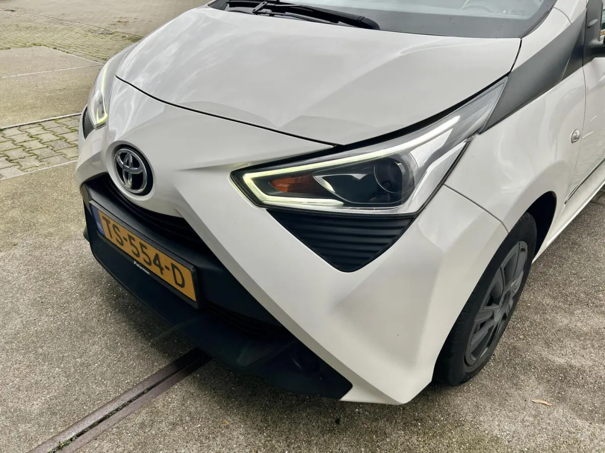 1.0 VVT-i X-JOY NAP 100% Dealer Onderhouden NL