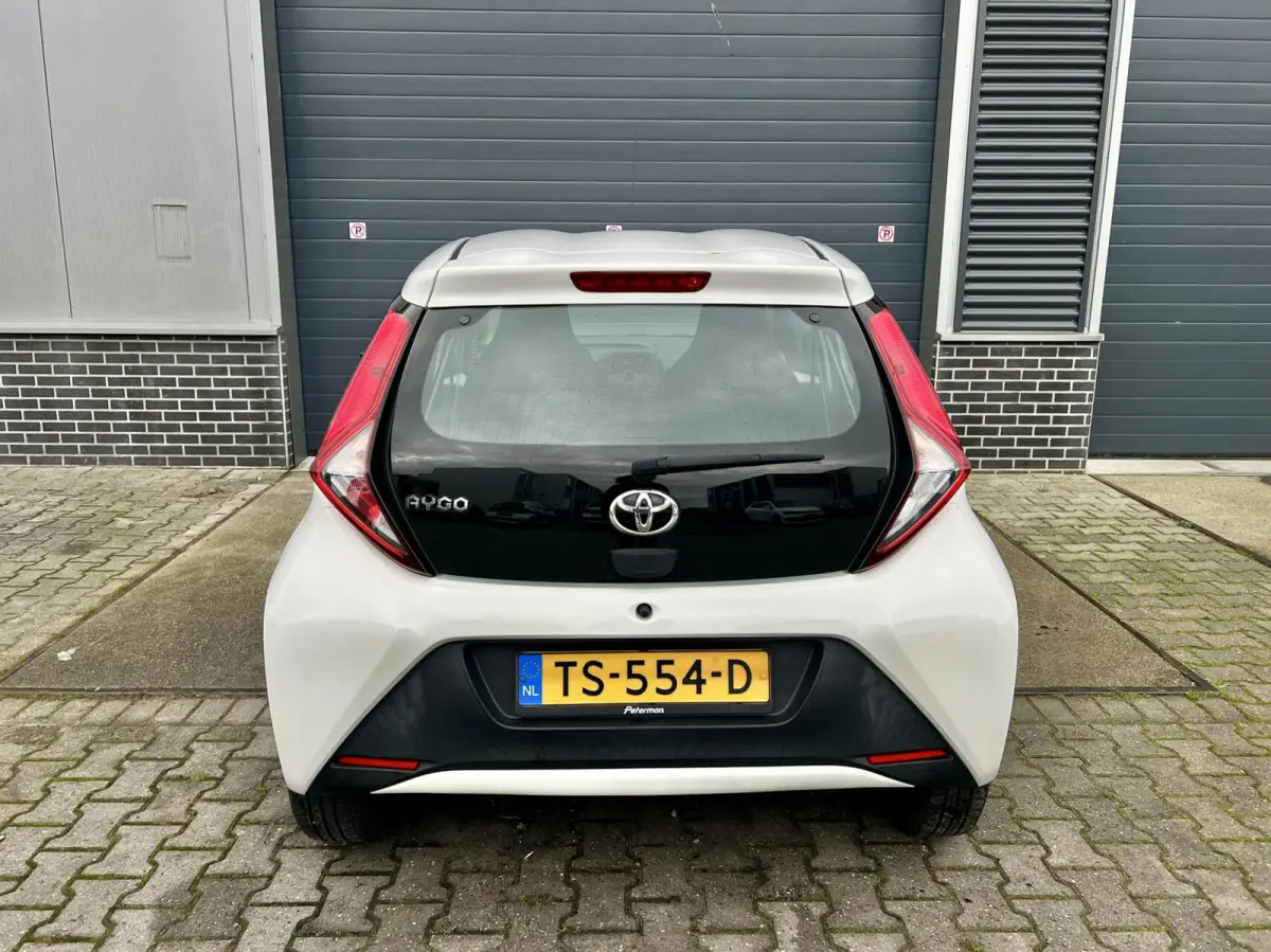 1.0 VVT-i X-JOY NAP 100% Dealer Onderhouden NL