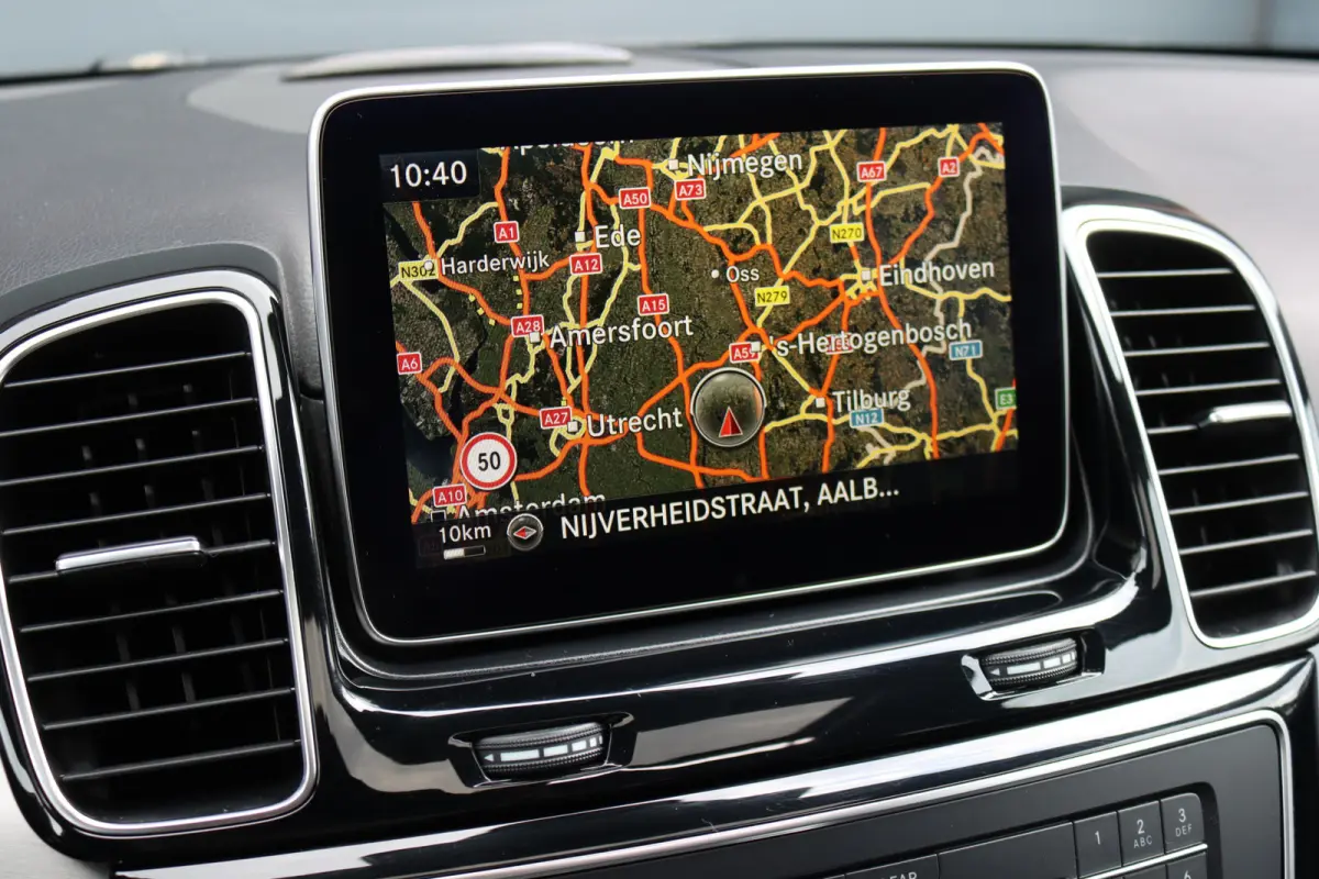 400 4MATIC AMG Line | Distronic+ | Luchtvering | Schuifdak | Trekhaak | Nappa-Leder | Surround Camera | Sfeerverlichting | Stoelverwarming | Dodehoekassistent |