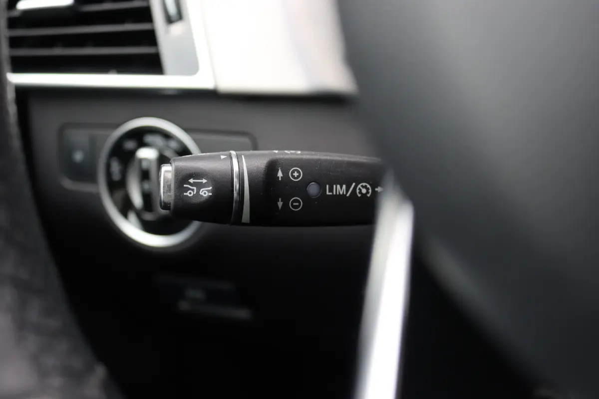 400 4MATIC AMG Line | Distronic+ | Luchtvering | Schuifdak | Trekhaak | Nappa-Leder | Surround Camera | Sfeerverlichting | Stoelverwarming | Dodehoekassistent |